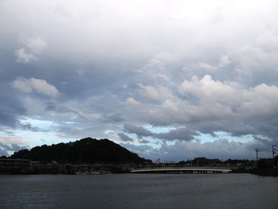 野島と夕照橋